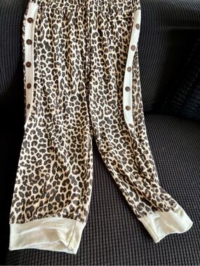 Emerald Leopard Print Button-Trim Jogger Pants - Cream/Brown/Black